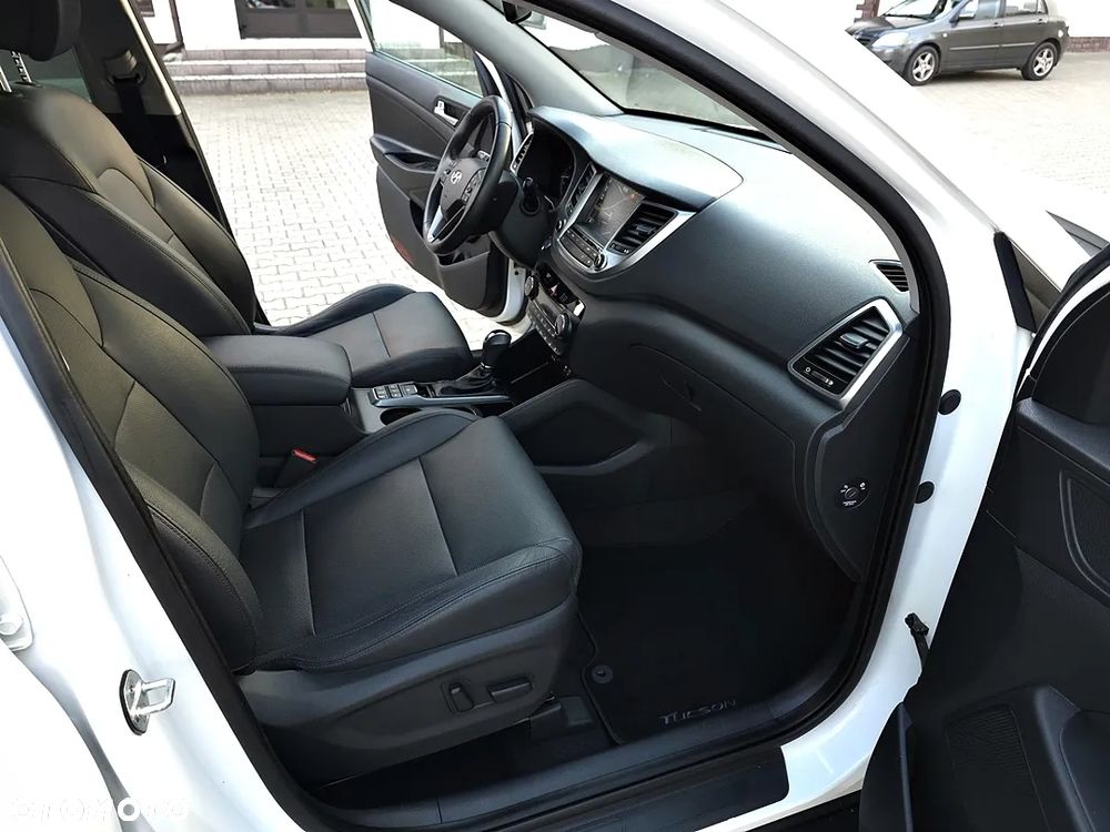 Hyundai Tucson 1.6 Turbo 4WD DCT Premium - 24