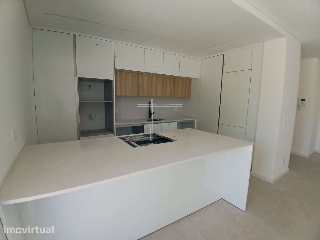 Apartamento T2, com parqueamento para 1 carro e arrecadação - Quint... - Grande imagem: 4/16