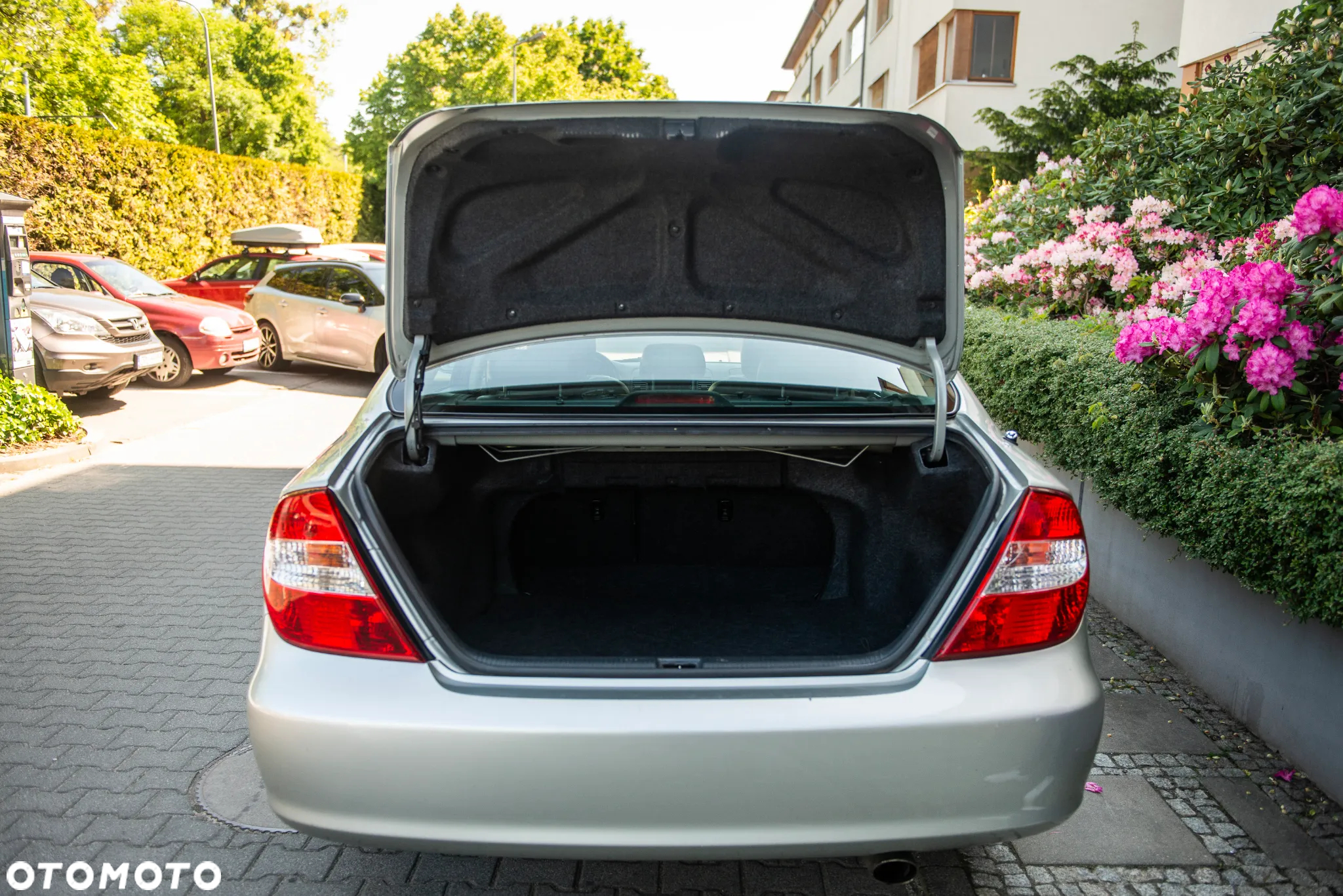 Toyota Camry 3.0 V6 - 6