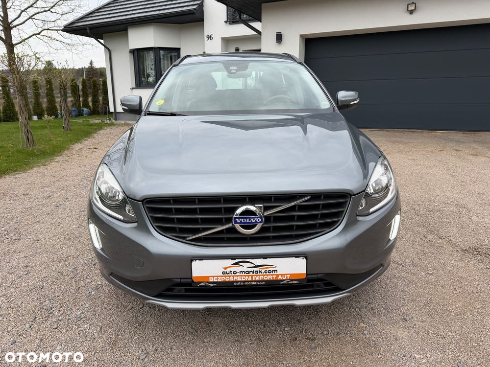 Volvo XC 60 D3 SCR Momentum - 10