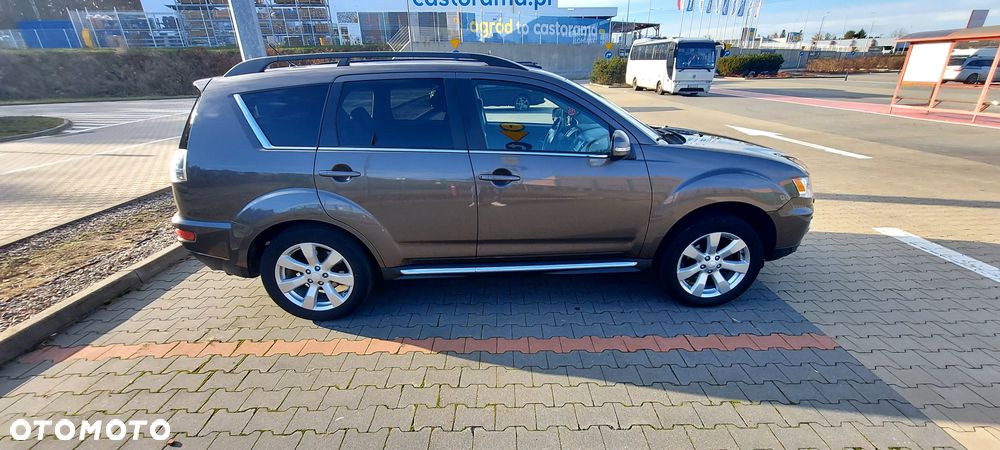 Mitsubishi Outlander 2.0 Intense + 2WD EU5 CVT - 4