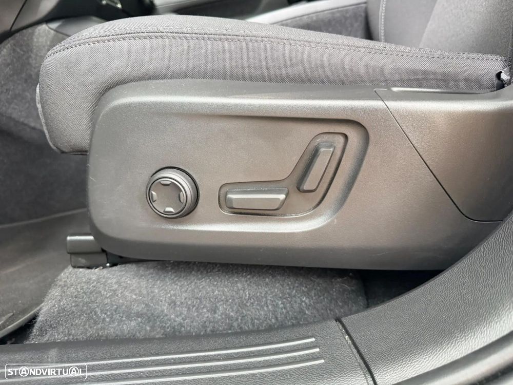 Volvo C40 Recharge Twin Motor Core - 18
