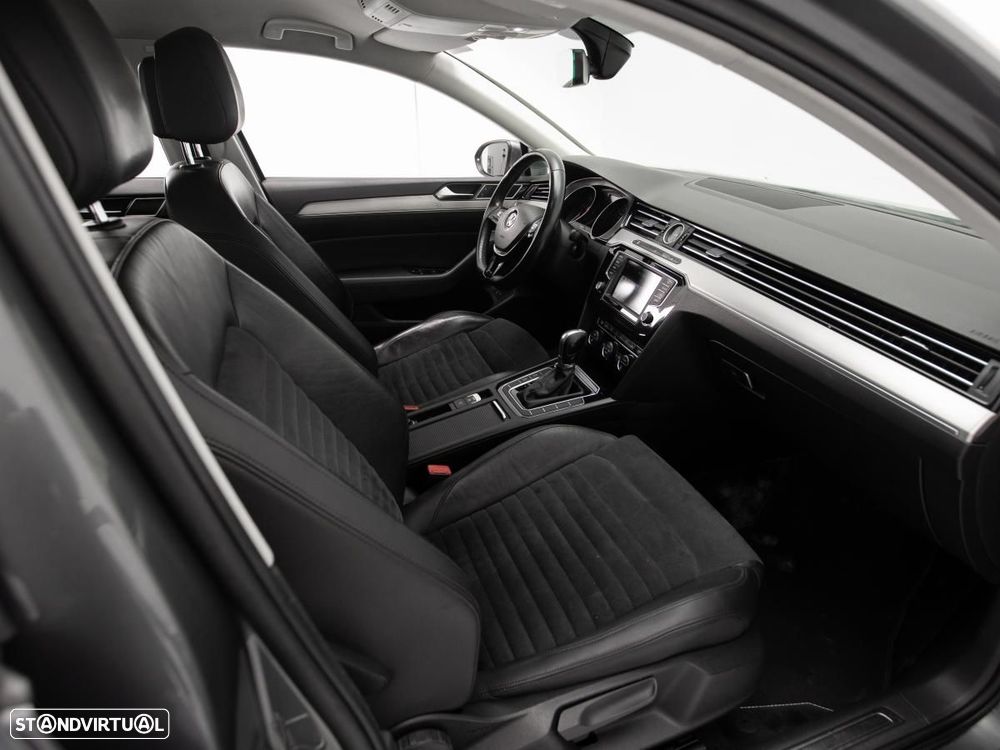 VW Passat Variant 2.0 TDI Confortline DSG - 10
