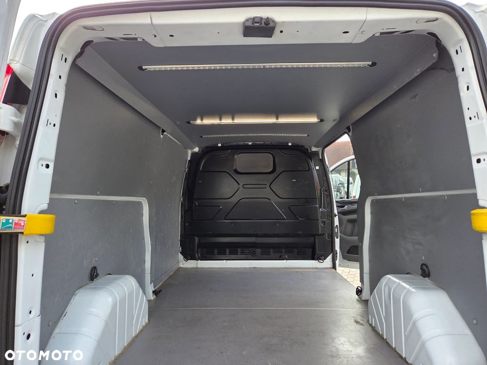 Ford Transit Custom - 25