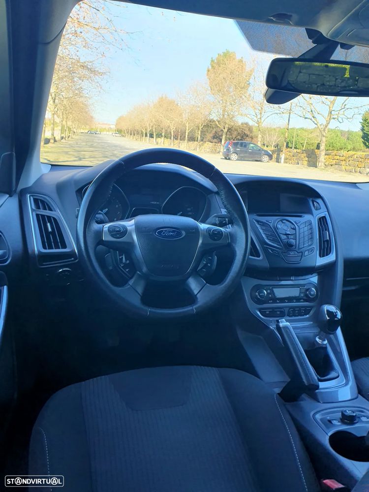 Ford Focus SW 1.0 EcoBoost S&S Titanium - 42
