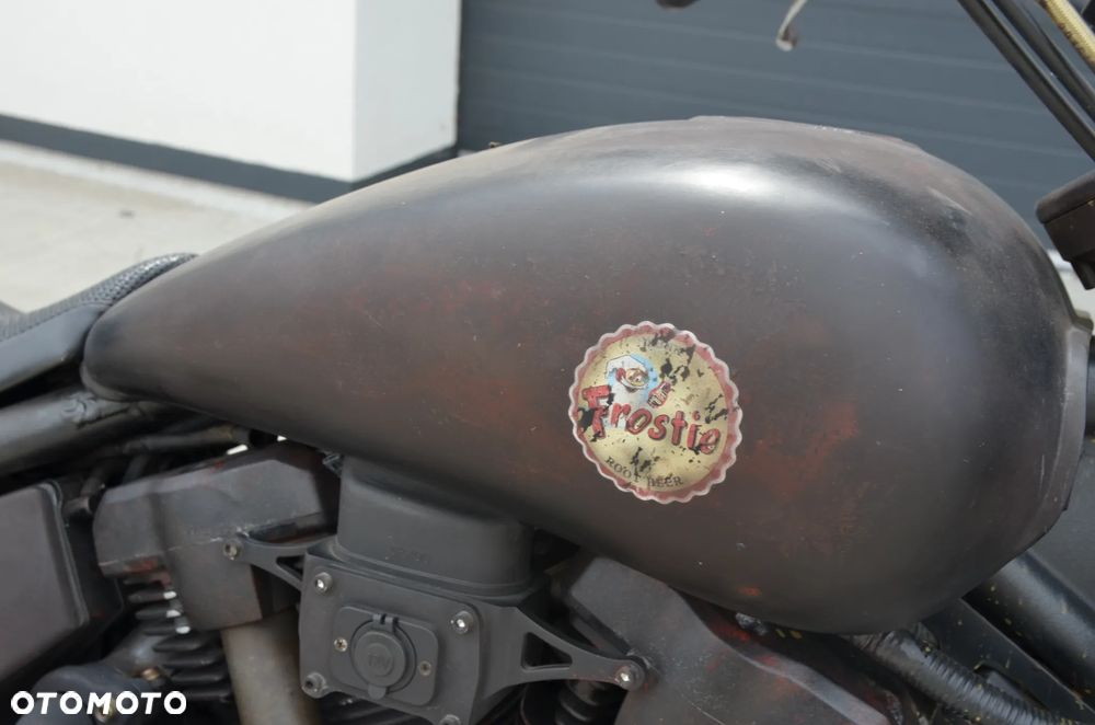 Yamaha Road Star - 16