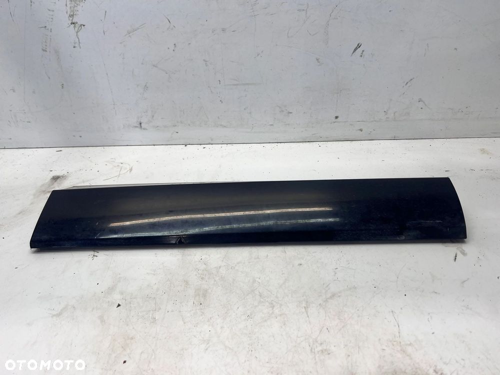LISTWA DRZWI PRAWY TYŁ AUDI Q3 8U 8U0853970F LY9B - 1