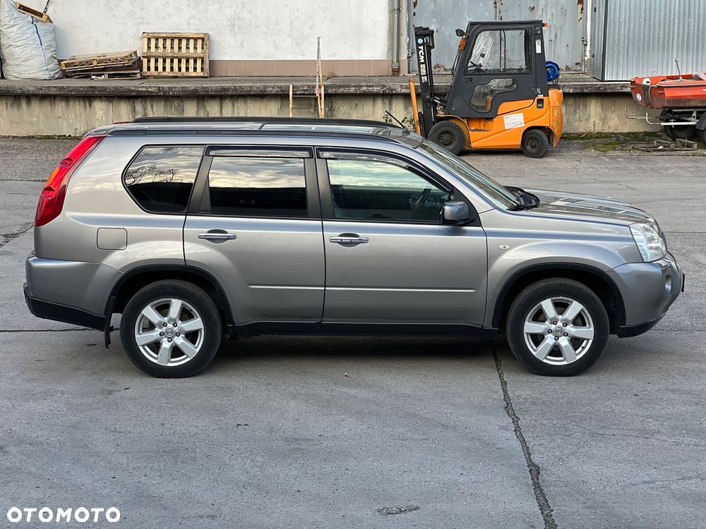 Nissan X-Trail - 4
