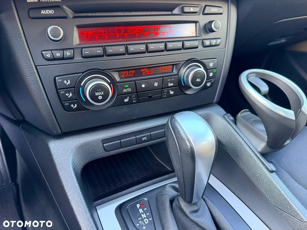 BMW X1 sDrive18i - 16