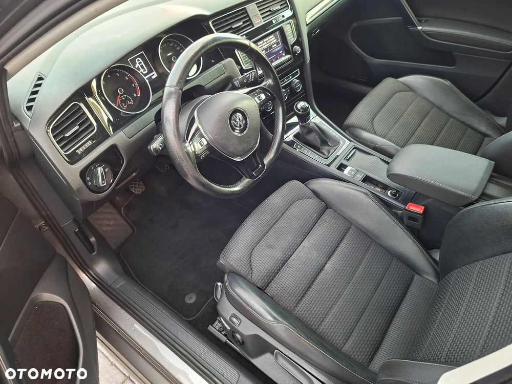 Volkswagen Golf 1.4 TSI BMT Highline - 8