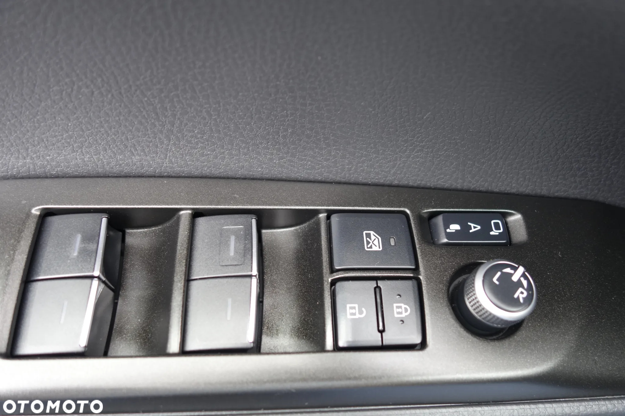 Toyota Camry 2.5 Hybrid Prestige CVT - 15
