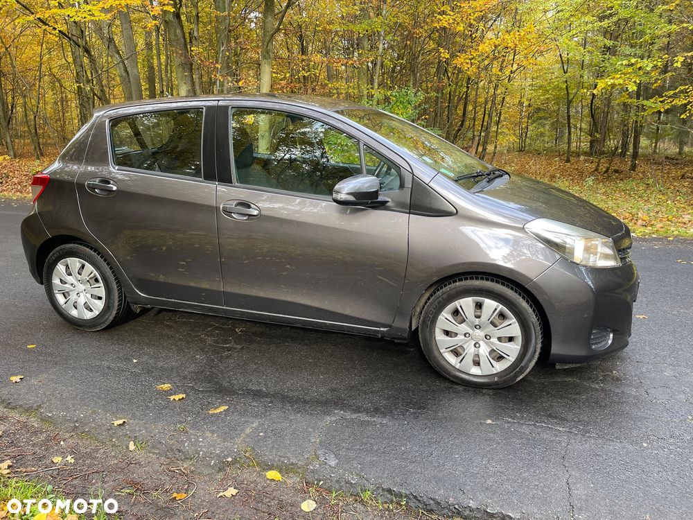 Toyota Yaris - 4