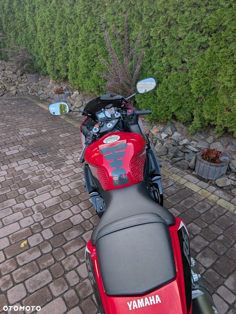 Yamaha R6 - 3