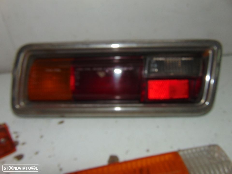 Toyota antigos farolins - 9