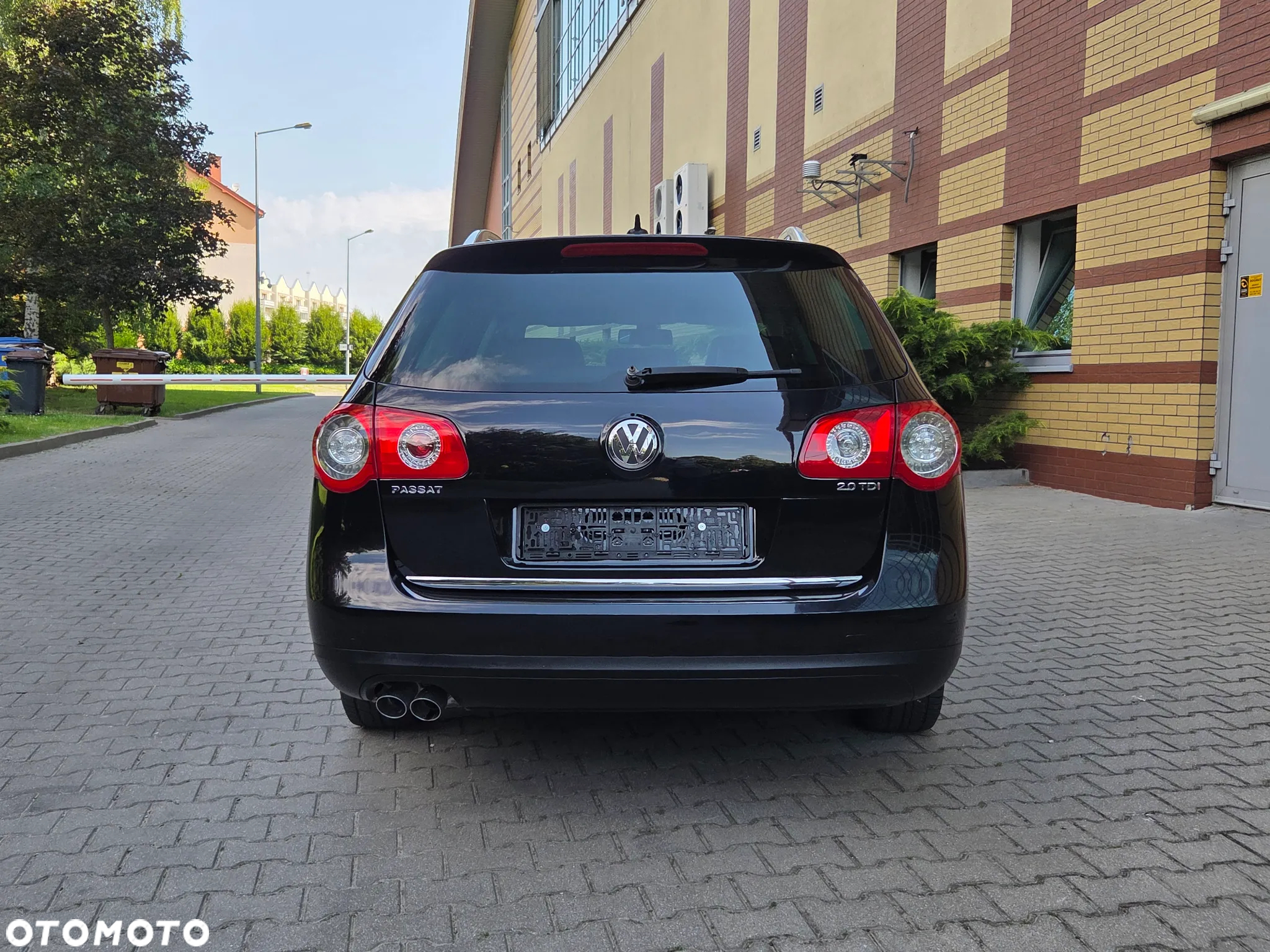 Volkswagen Passat 2.0 TDI Highline - 10