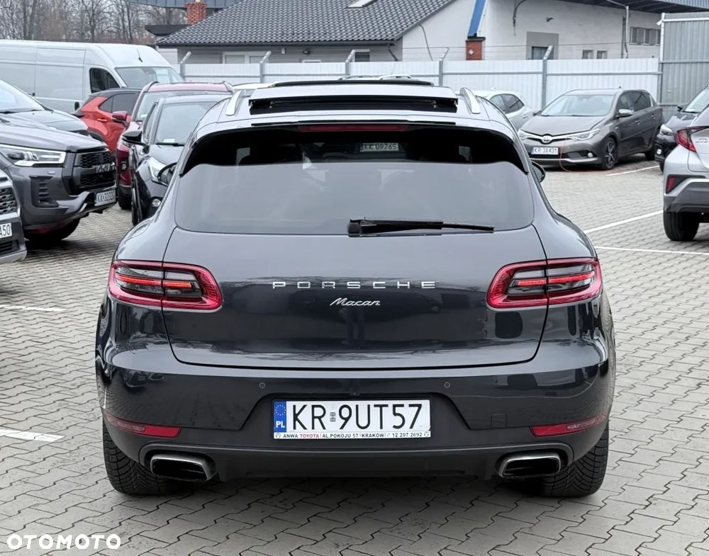 Porsche Macan - 28