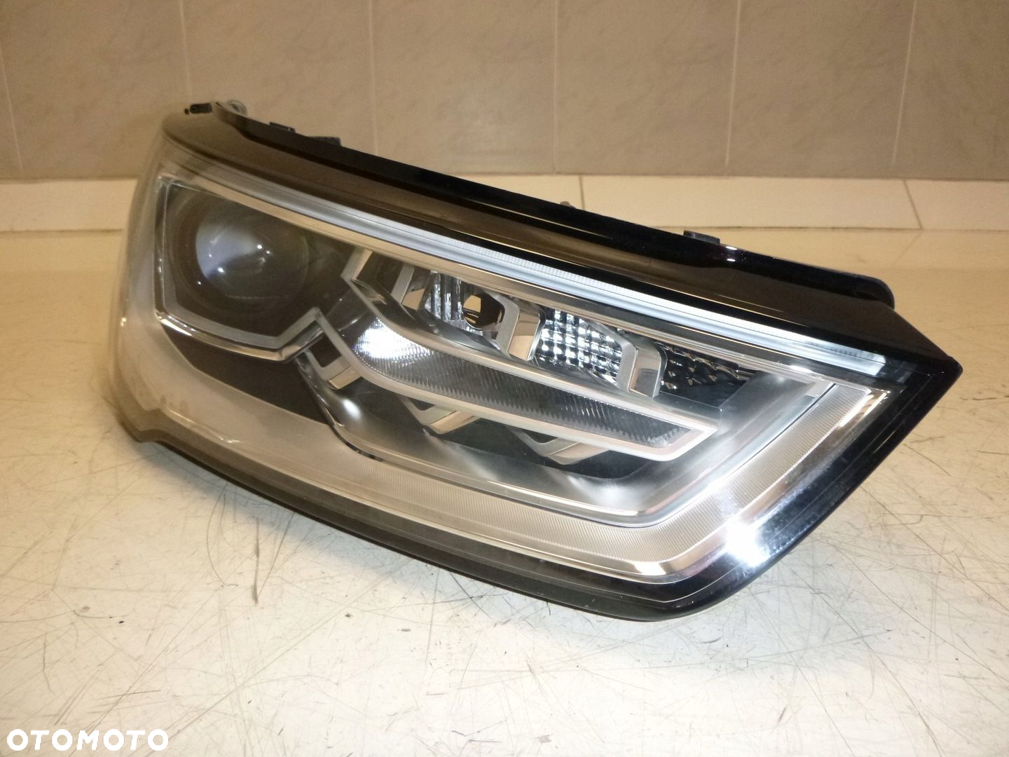 AUDI A1 LIFT 8X0 LAMPA PRAWA PRZEDNIA PRZÓD NOWA - 8