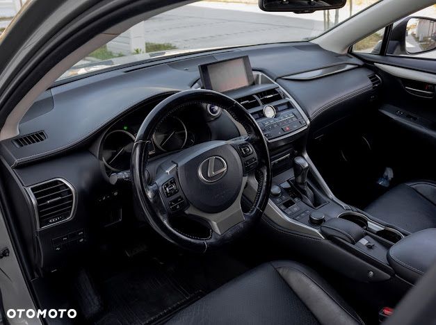 Lexus NX 300h Elegance AWD - 12