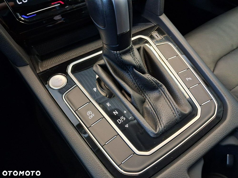 Volkswagen Passat Variant - 26