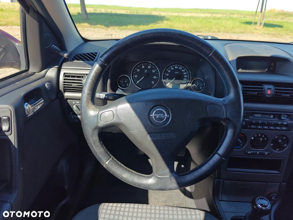 Opel Astra - 17