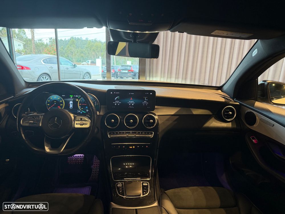Mercedes-Benz GLC 300 de Coupe 4Matic 9G-TRONIC AMG Line - 29