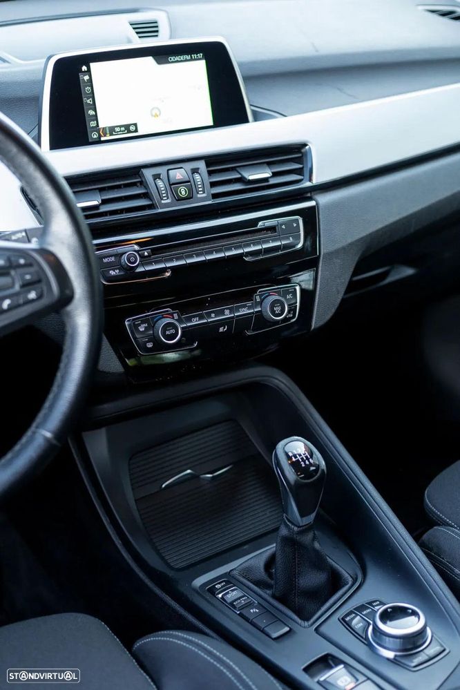 BMW X1 16 d sDrive Advantage - 25