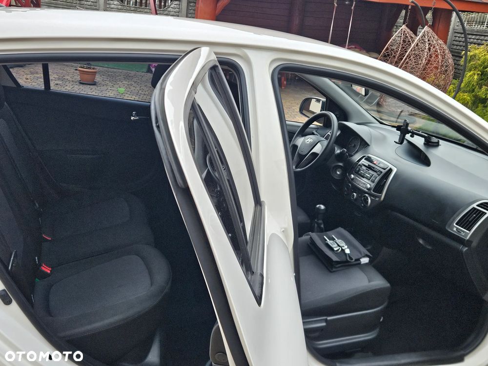 Hyundai i20 1.2 Fifa World Cup Edition - 8