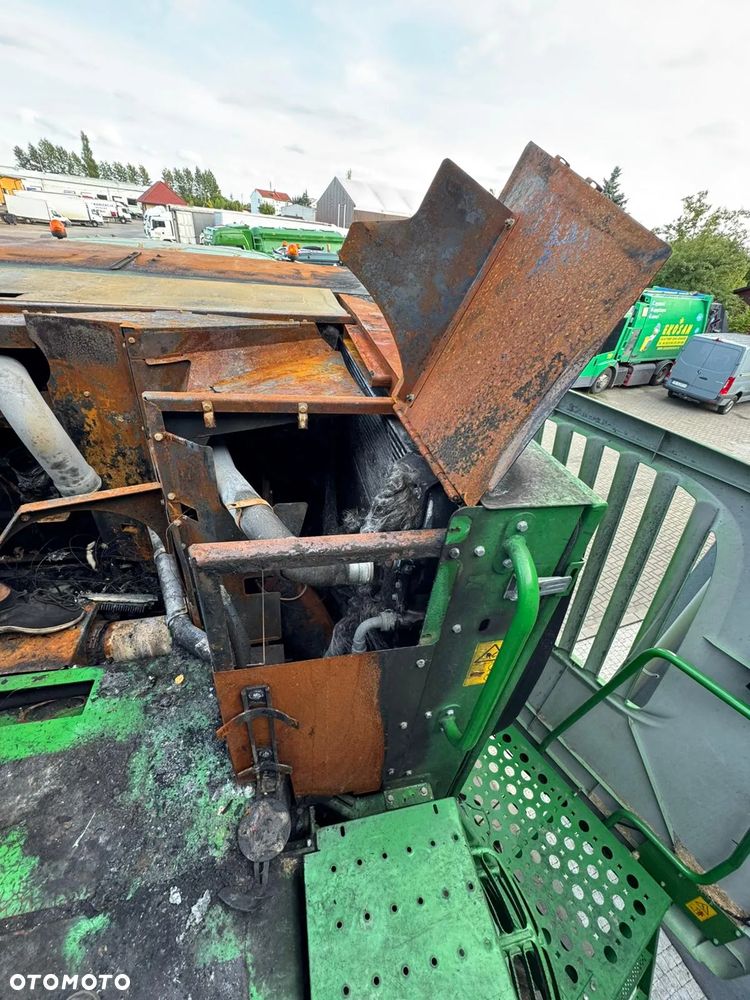 John Deere T670 - 28