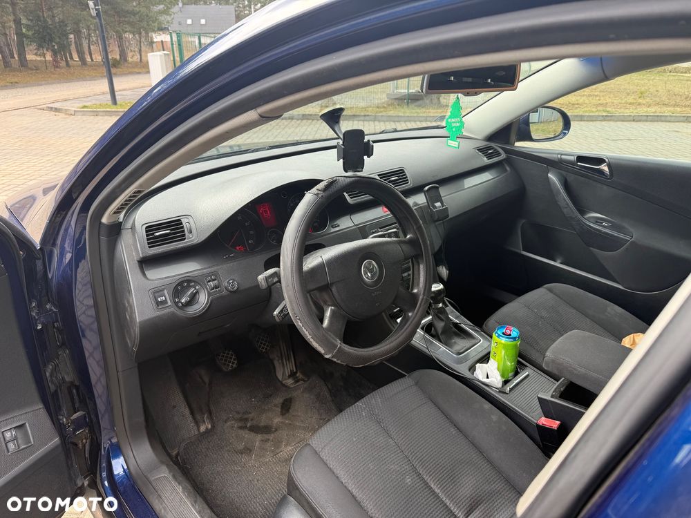 Volkswagen Passat - 5