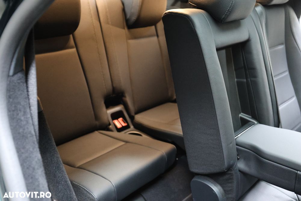 Mercedes-Benz GLE 300 d 4MATIC 9G-TRONIC AMG Line - 13