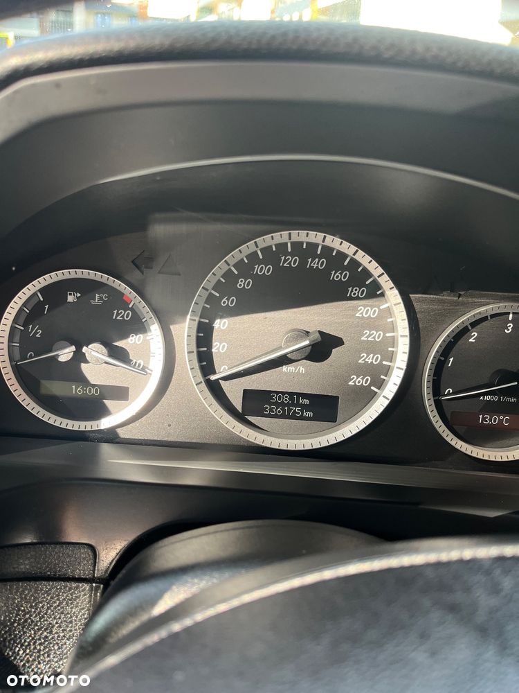 Mercedes-Benz Klasa C 200 CDI Classic - 24