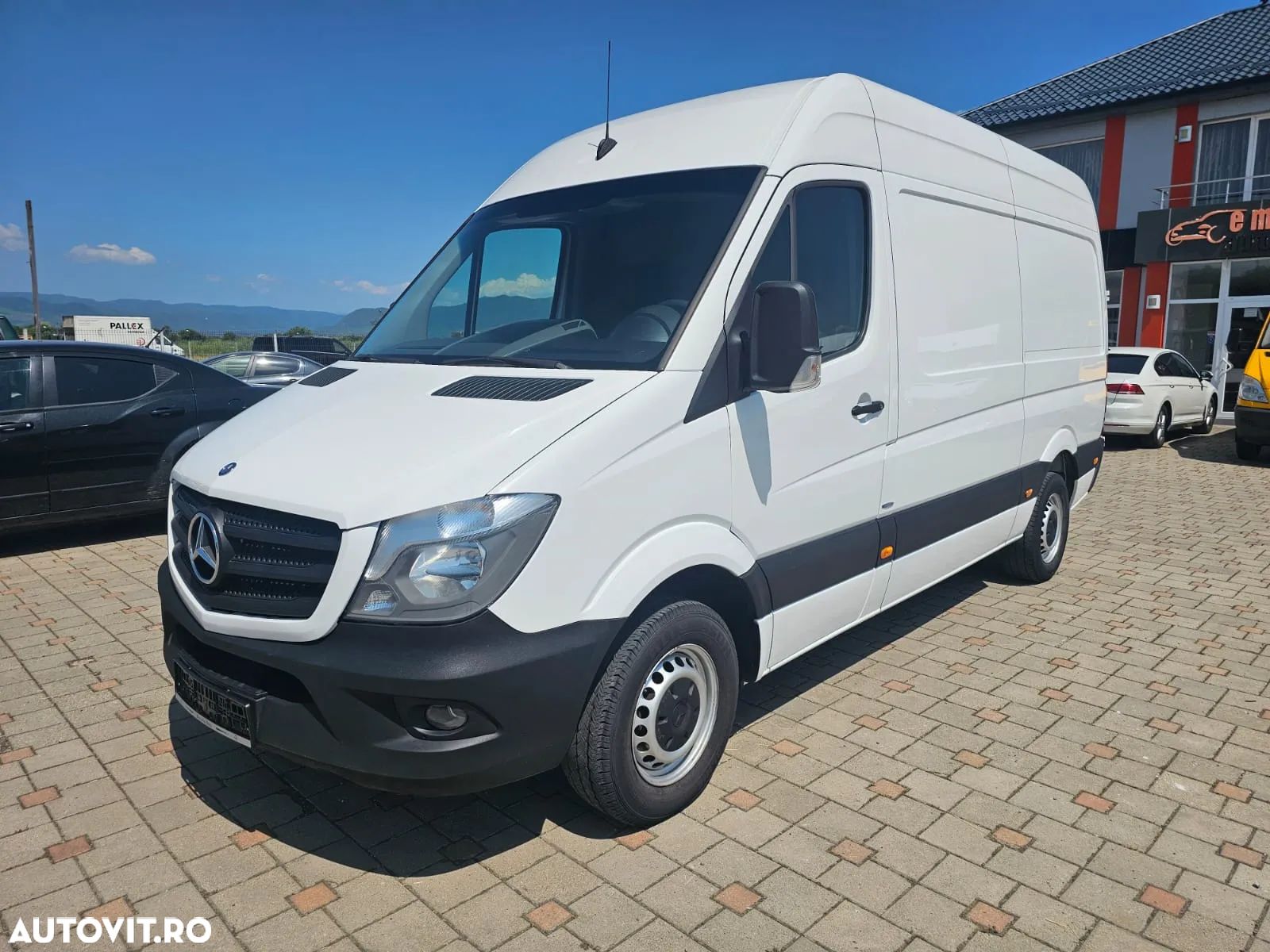 Mercedes-Benz Sprinter 313 CDI An 2015 Cutie Automată Climă Navigație Mare Comenzi volan Pilot automat Încălzire scaun - 1