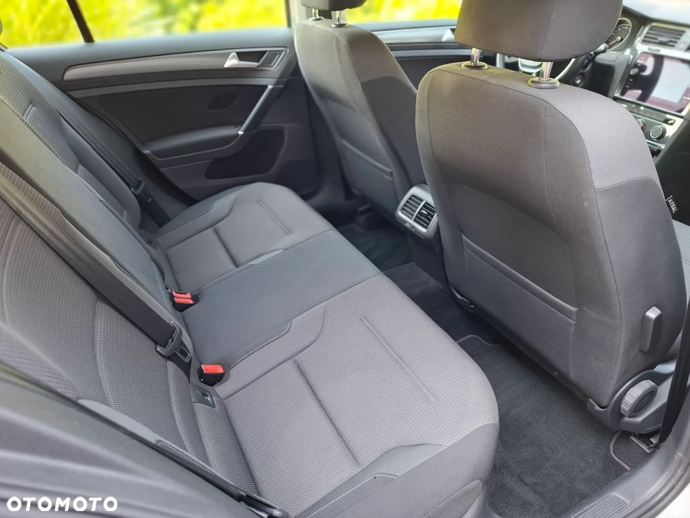 Volkswagen Golf 1.0 TSI BlueMotion Comfortline - 17