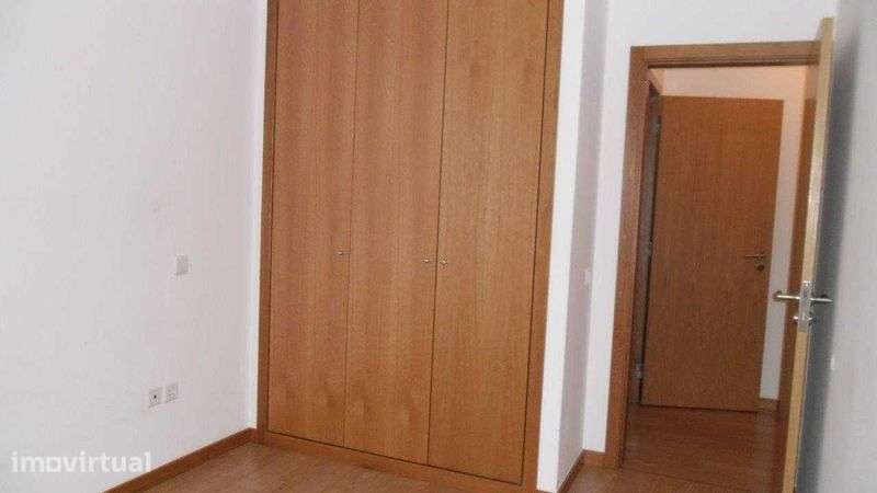 apartamento mobilado t2 na solum junto em Coimbra - - Grande imagem: 2/9