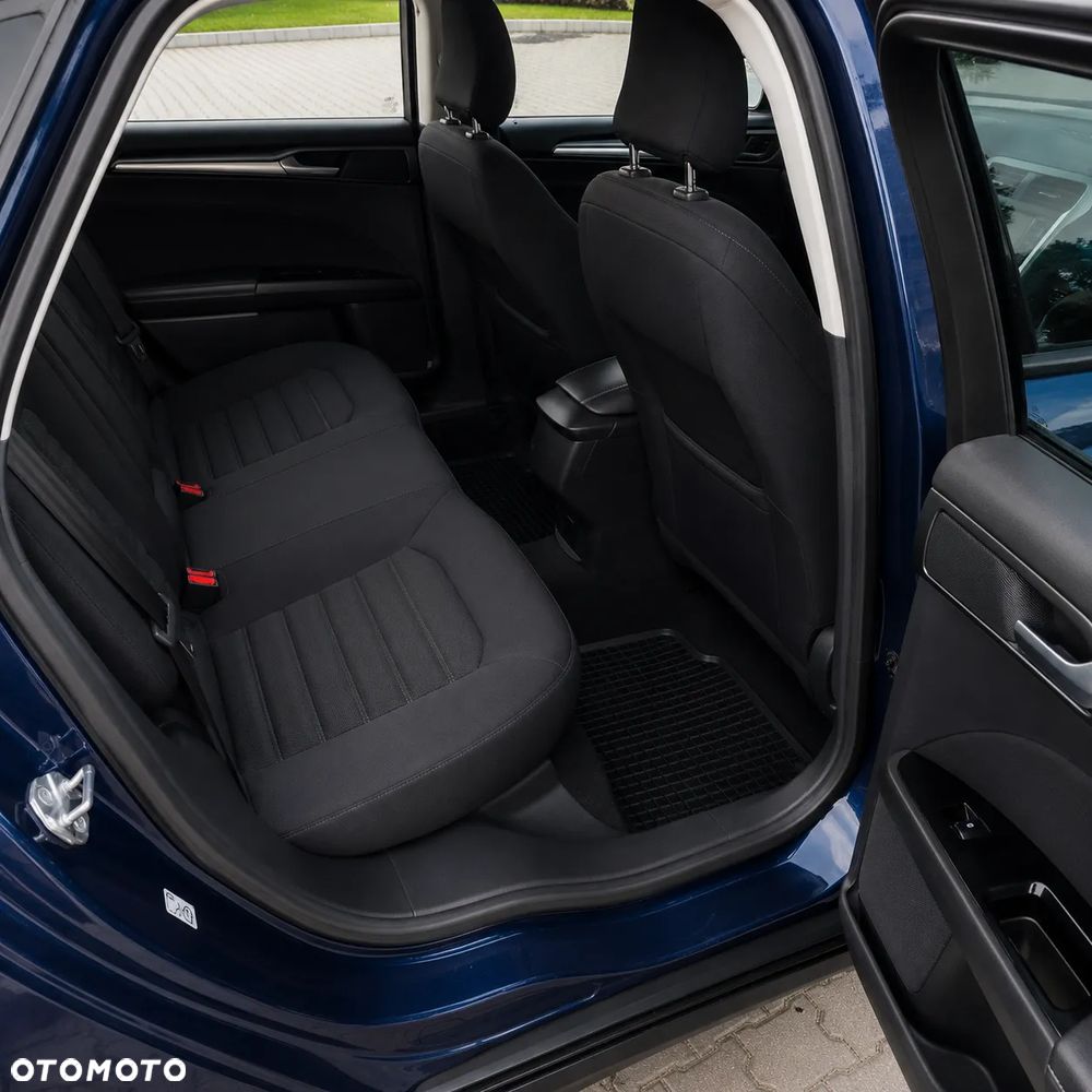 Ford Mondeo 2.0 TDCi Ambiente - 12