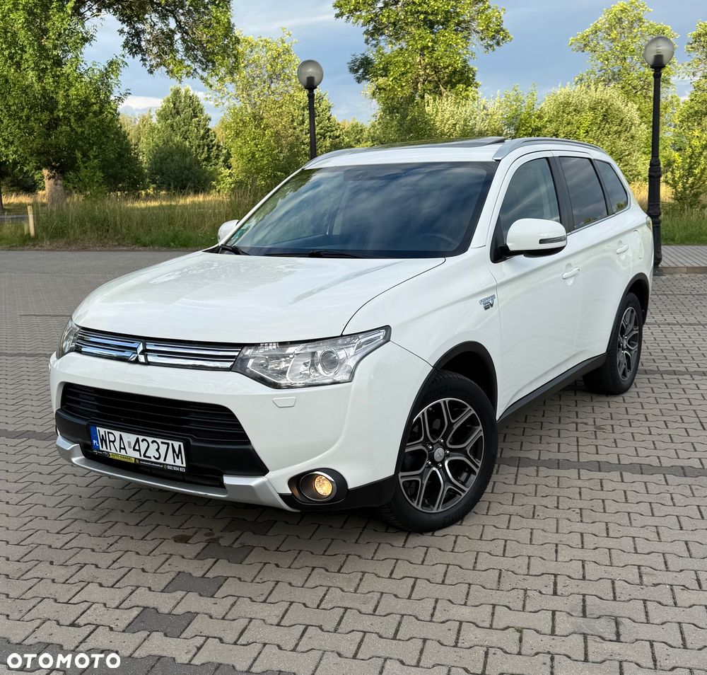 Mitsubishi Outlander 2.0 4WD Top - 5