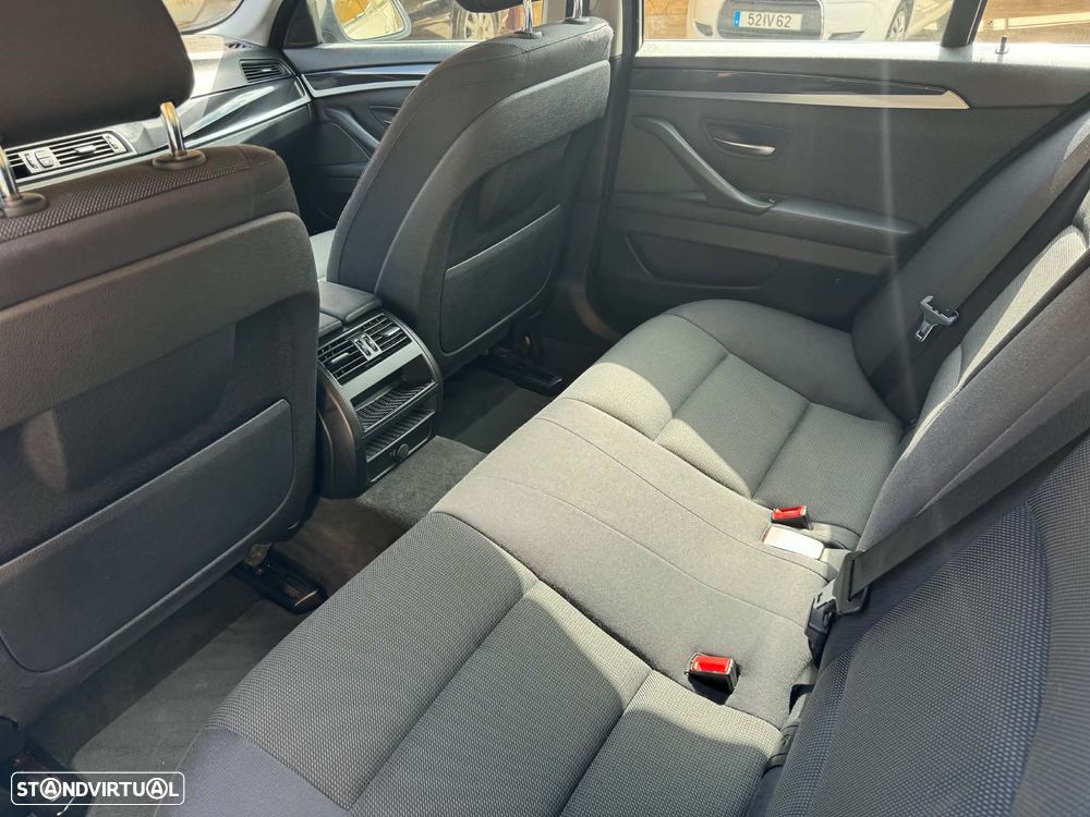 BMW 518 d Auto - 14