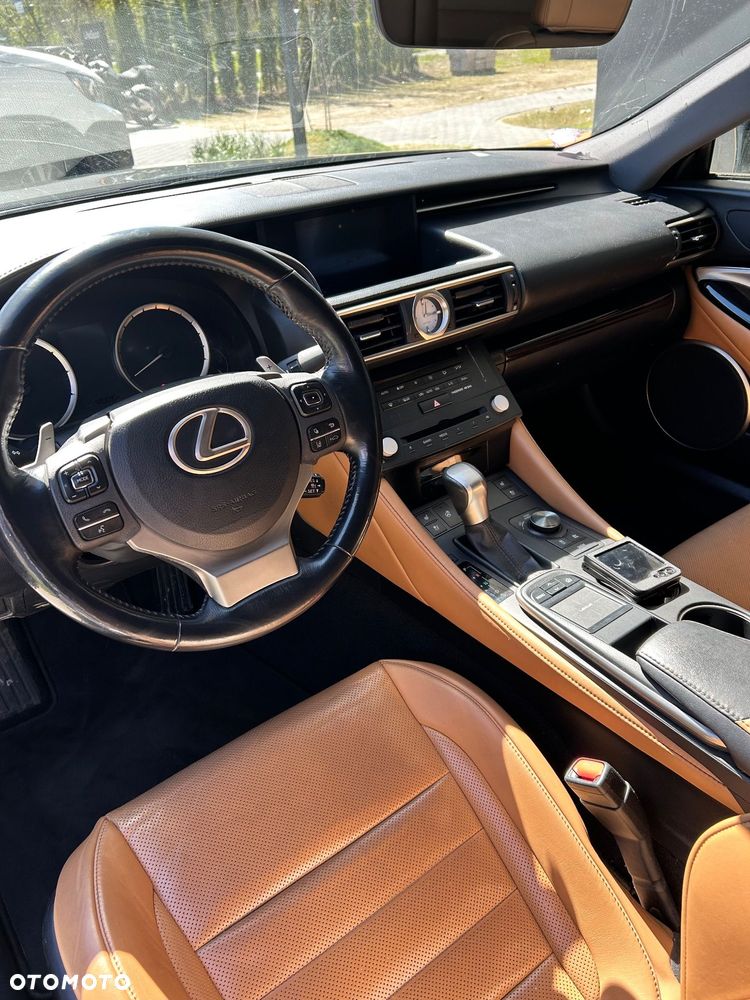 Lexus RC 300h Prestige - 6