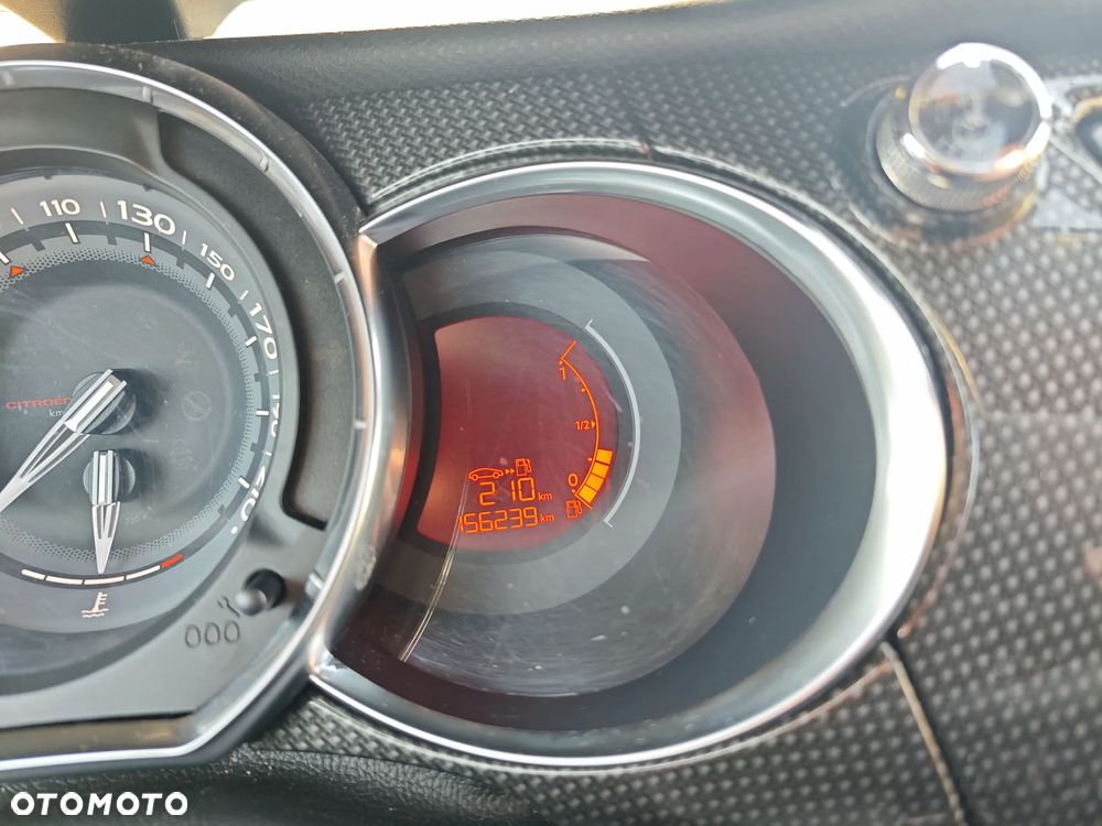 Citroën DS3 1.6 THP SportChic - 21