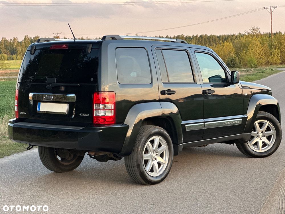 Jeep Cherokee - 4