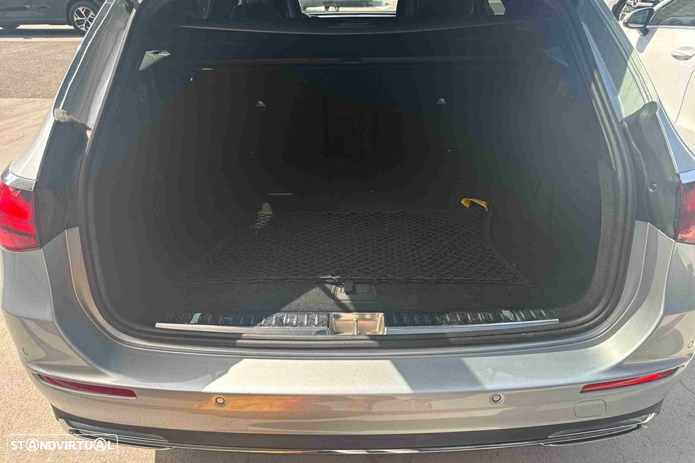 Mercedes-Benz E 220 d - 11