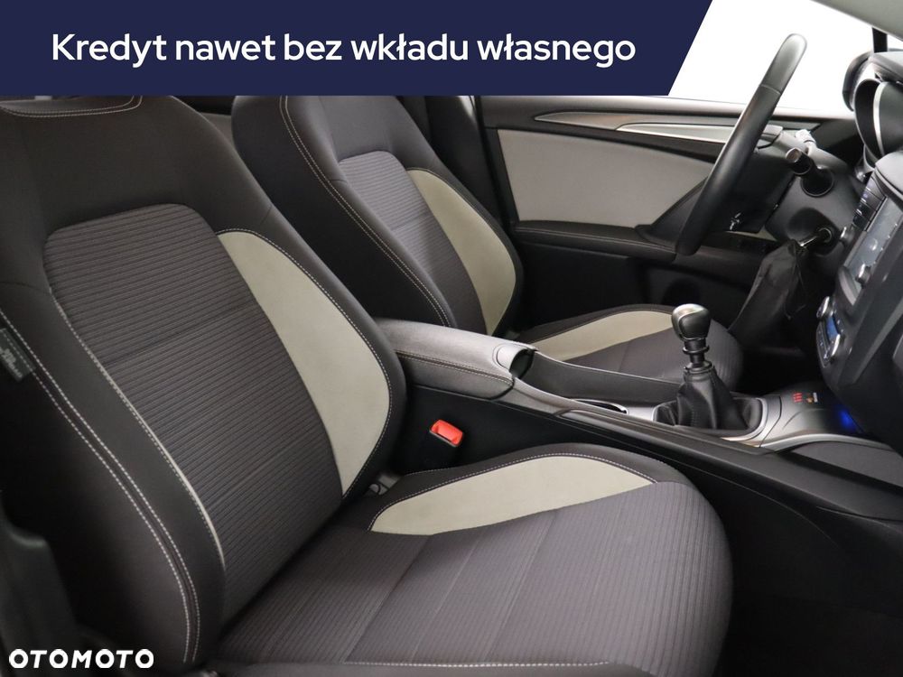 Toyota Avensis 2016