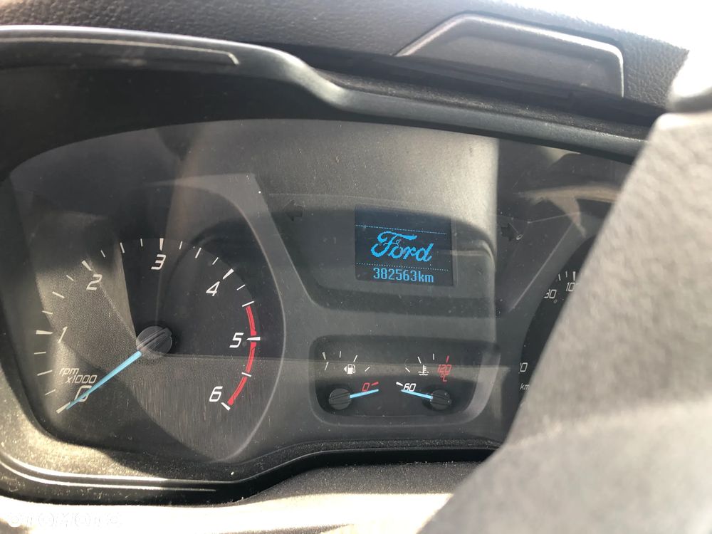 Ford Transit - 8