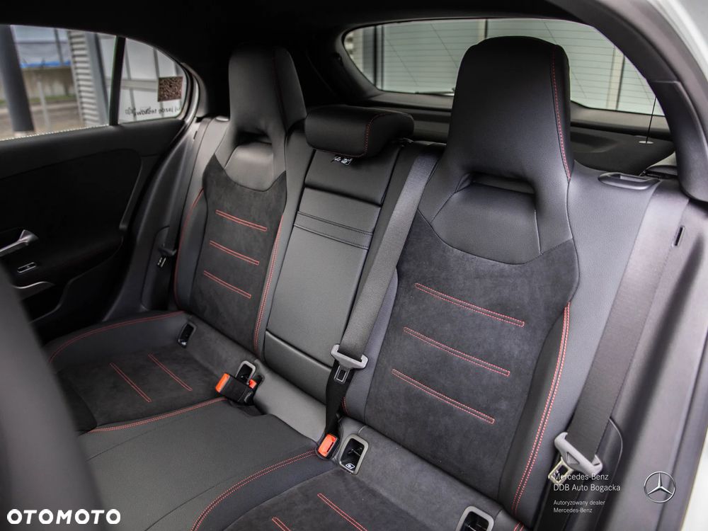 Mercedes-Benz Klasa A 250 e PHEV AMG Line 8G-DCT - 13