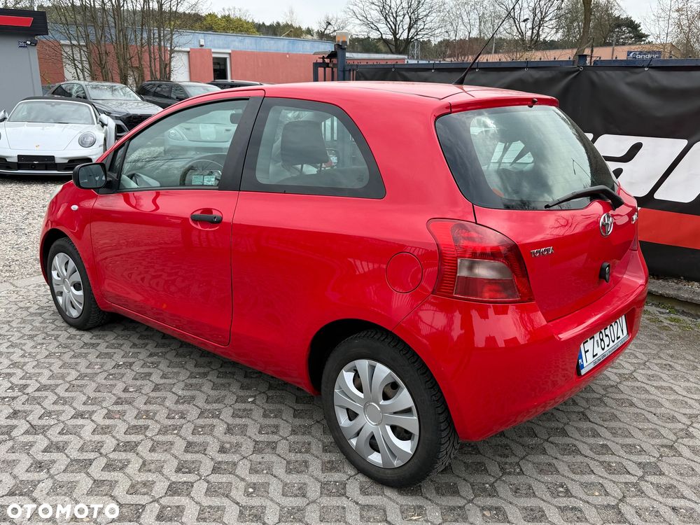 Toyota Yaris 1.3 Luna A/C - 8