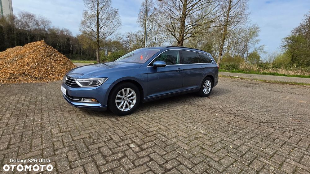 Volkswagen Passat - 2