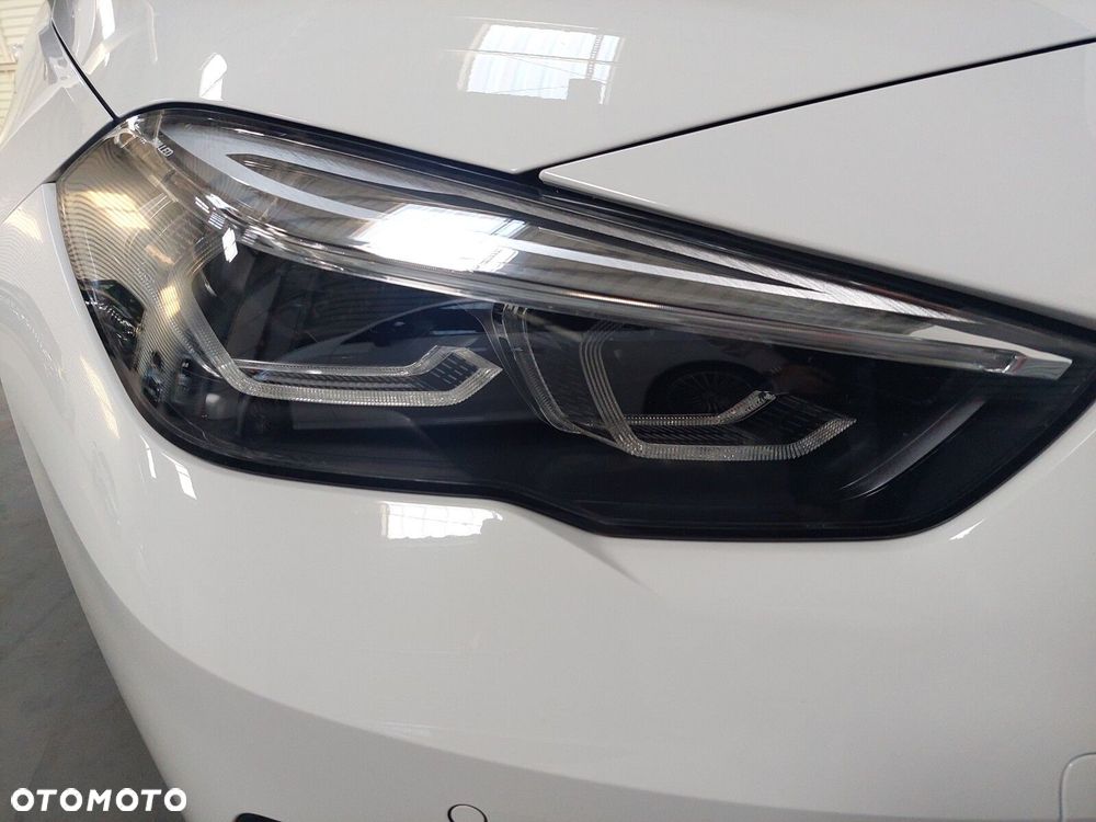BMW Seria 2 218d Sport Line - 11