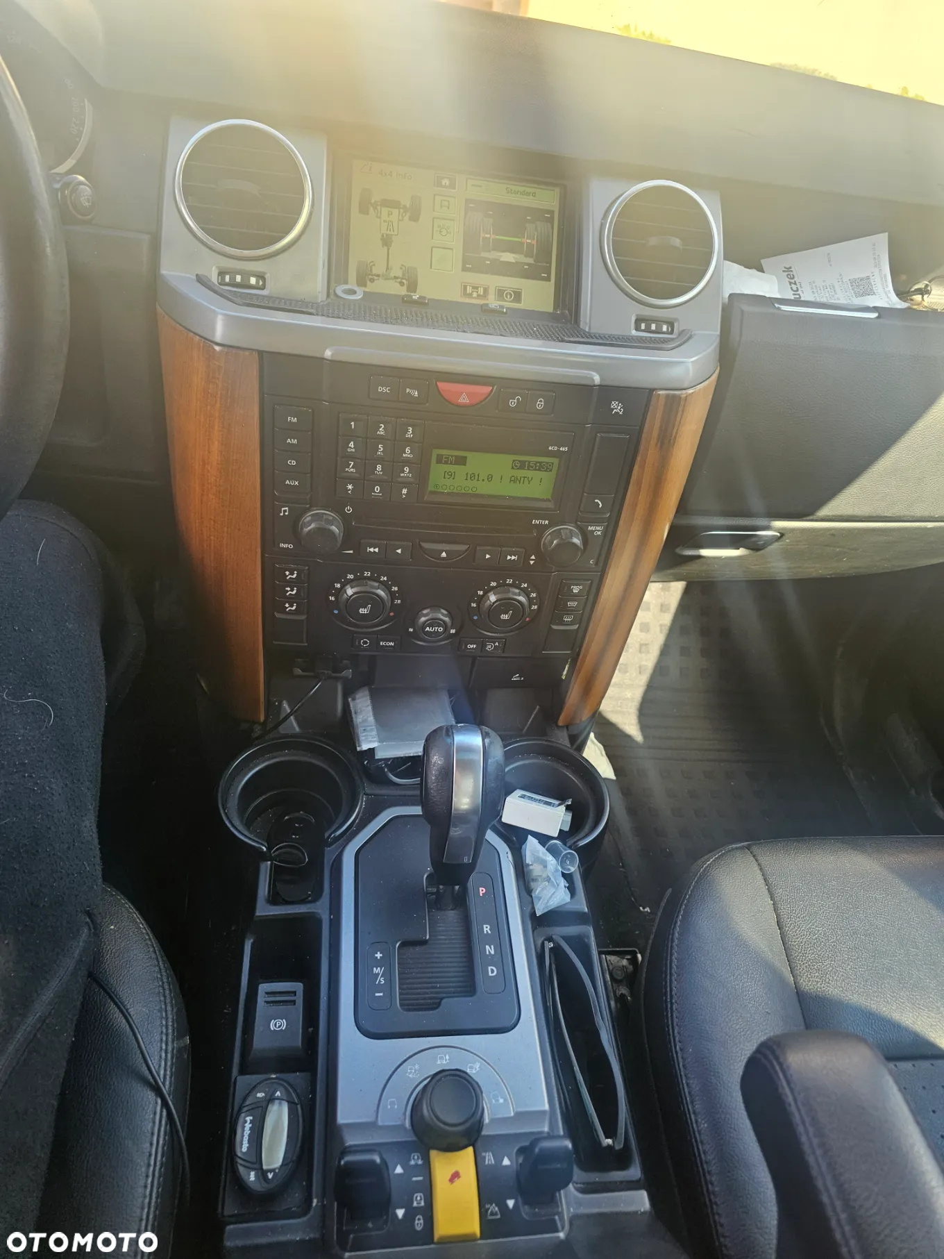 Land Rover Discovery - 4