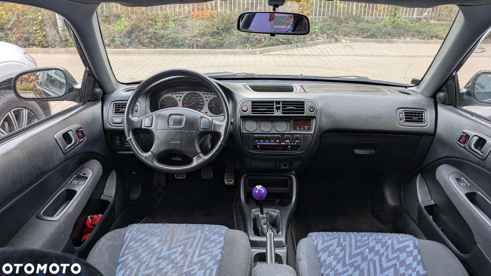 Honda Civic 1.6 VTi - 12