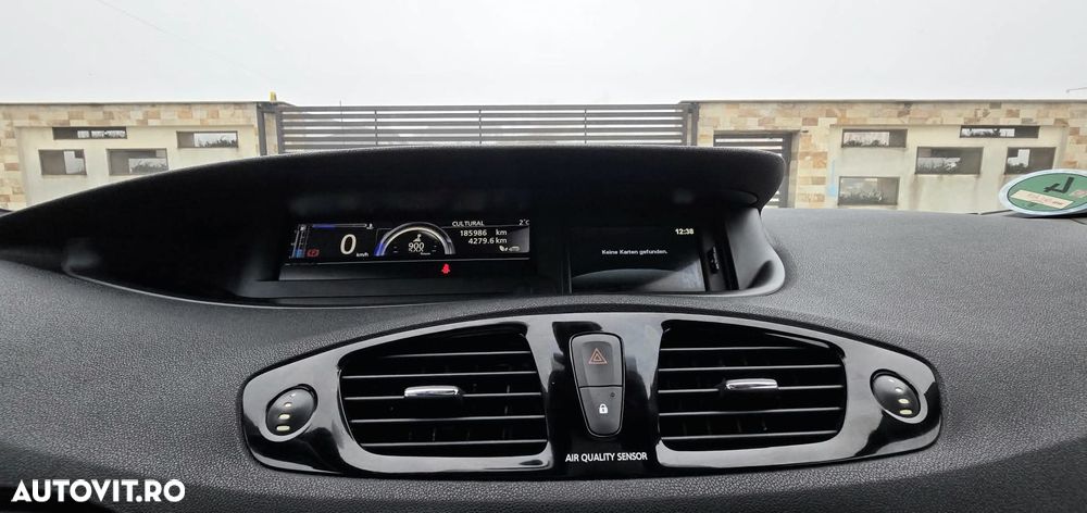 Renault Grand Scenic - 29